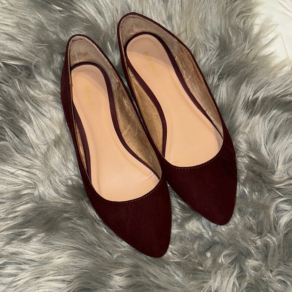 Burgundy Faux Suede Pointed-Toe Flats for Versatile Style